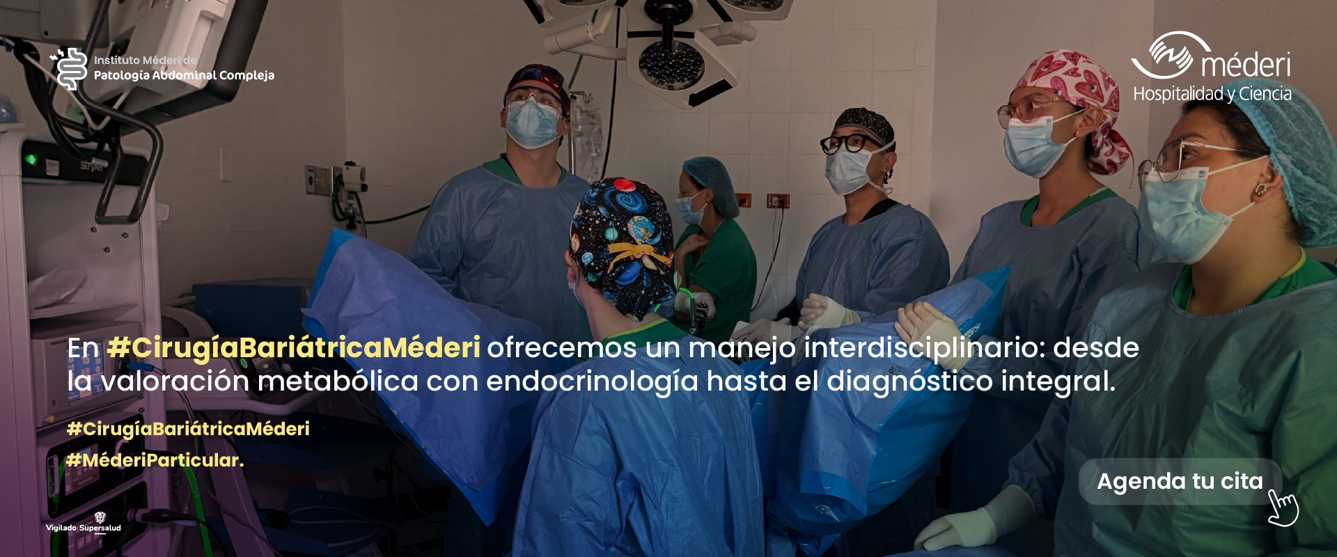 Equipo médico en quirófano de Méderi Particular realizando valoración metabólica para cirugía bariátrica en Bogotá.