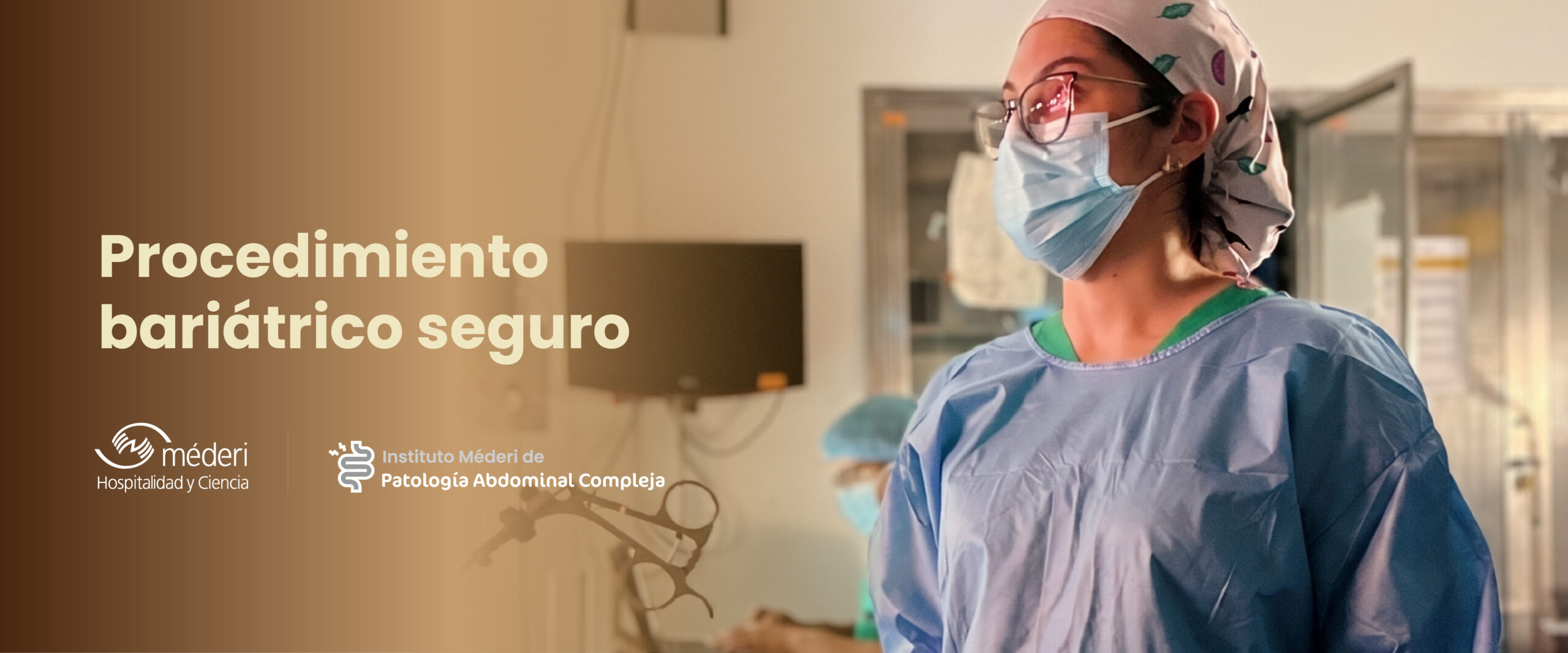 Especialista en cirugía bariátrica asegurando protocolos de calidad en la Red Hospitalaria Méderi